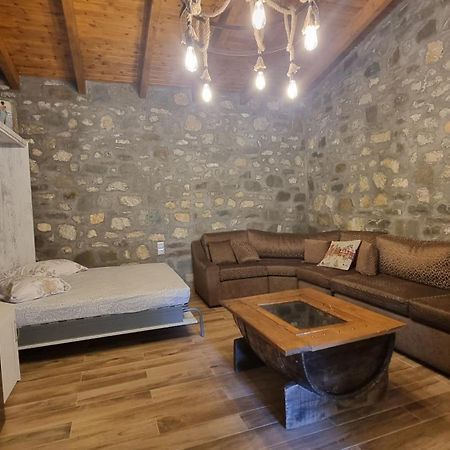House With Big Garden And Barbeque In Nature Vourgareli Экстерьер фото